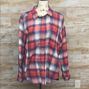 American Eagle flannel button down - size XL